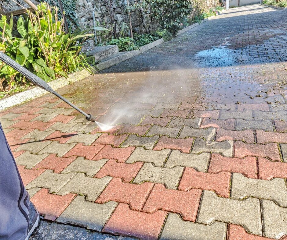 Southern Sydney Deck Cleaning and Restoration Experts